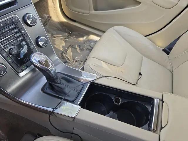 2013 Volvo S60 T5