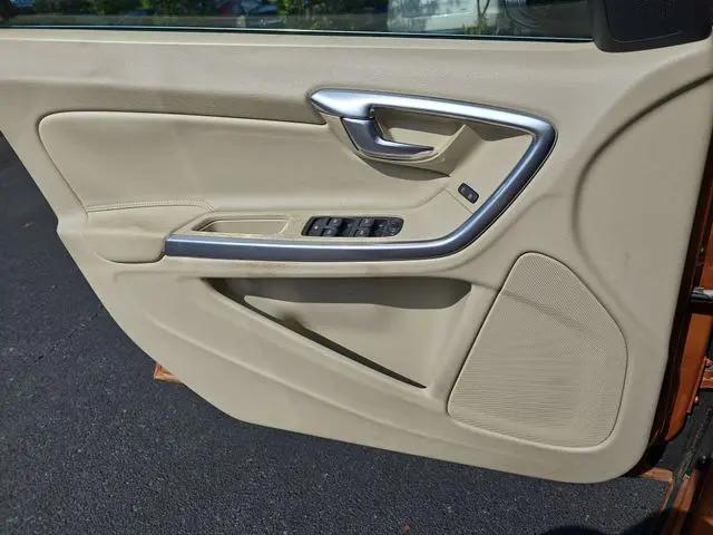 2013 Volvo S60 T5