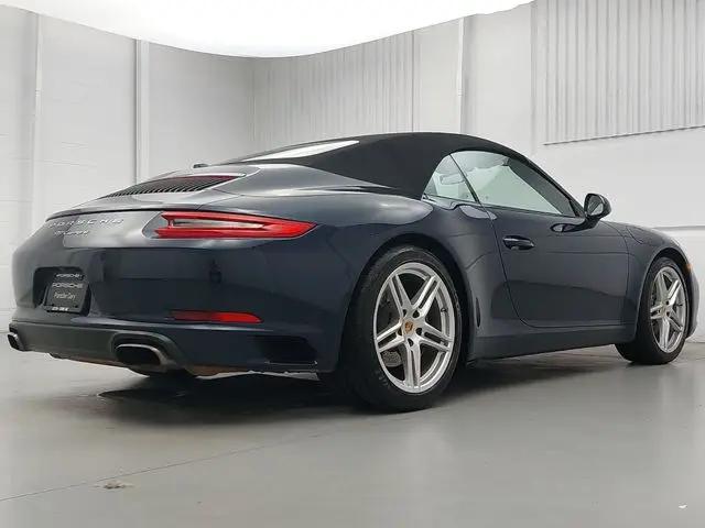 2018 Porsche 911 Carrera