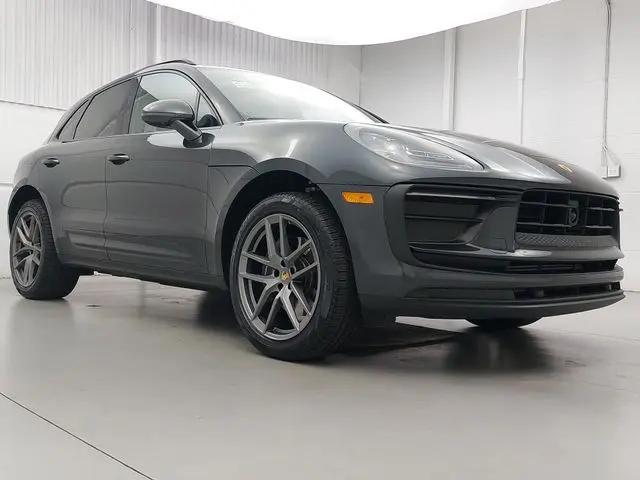 2026 Porsche Macan Macan