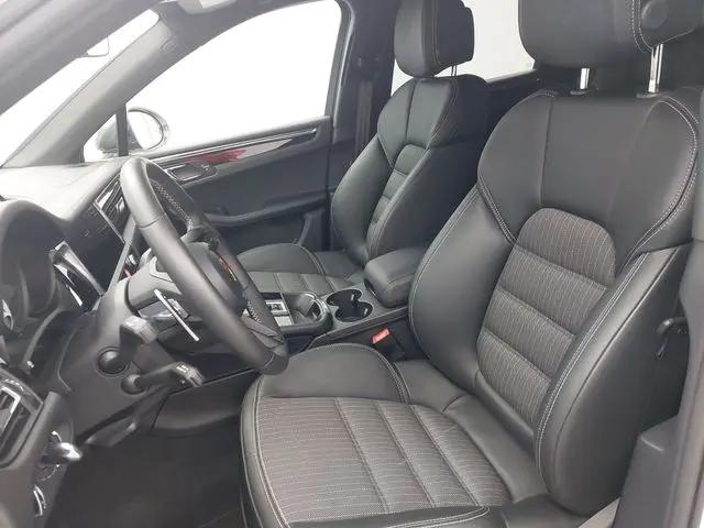 2026 Porsche Macan T
