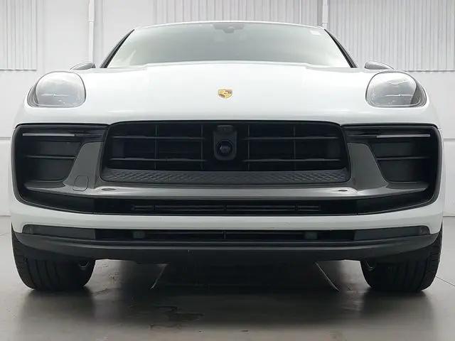2026 Porsche Macan T