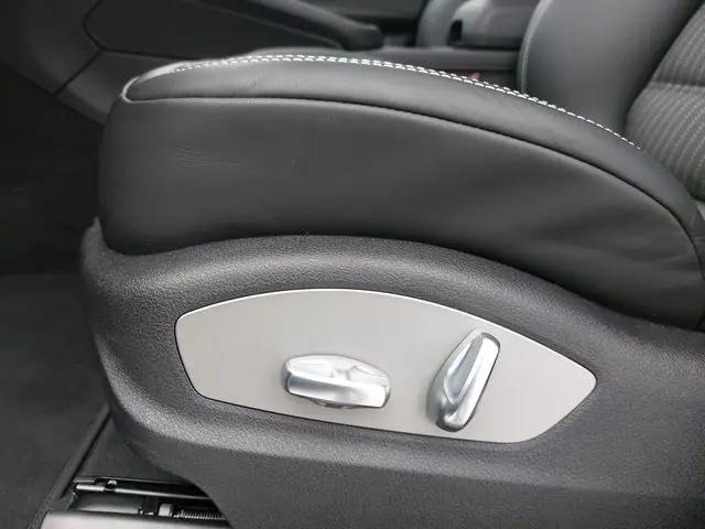 2026 Porsche Macan T