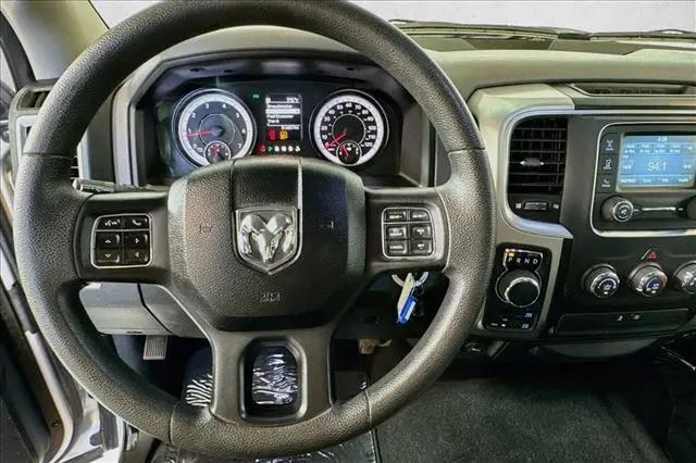 2019 Ram 1500 Classic SLT Crew Cab 4x4 64 Box