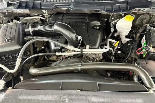 2019 Ram 1500 Classic SLT Crew Cab 4x4 64 Box