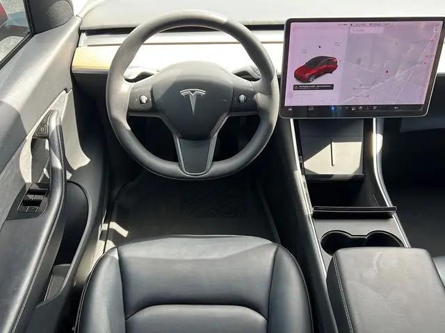 2021 Tesla Model Y Standard Range Rear-Wheel Drive