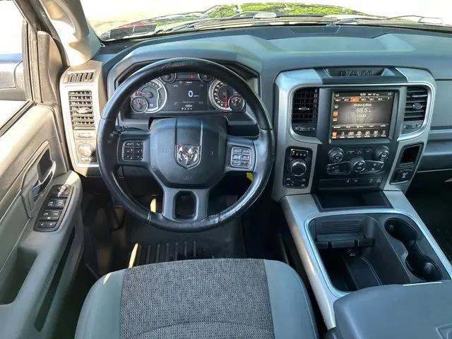 2017 Ram 1500 Big Horn Crew Cab 4x4 57 Box