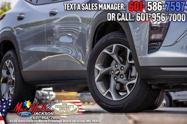 2025 Chevrolet Trax FWD LT