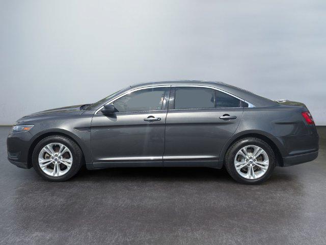 2017 Ford Taurus SE