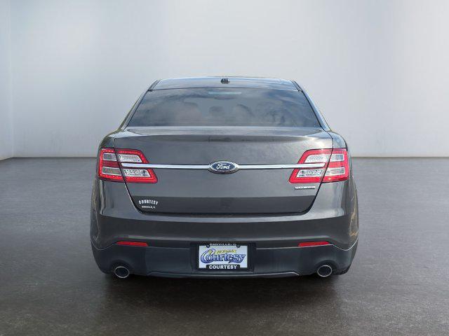 2017 Ford Taurus SE