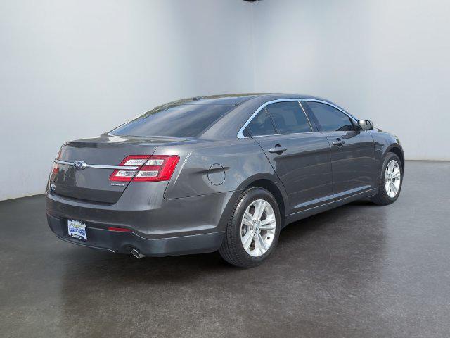 2017 Ford Taurus SE