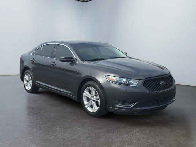 2017 Ford Taurus SE