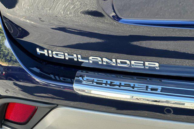 2021 Toyota Highlander Hybrid Platinum