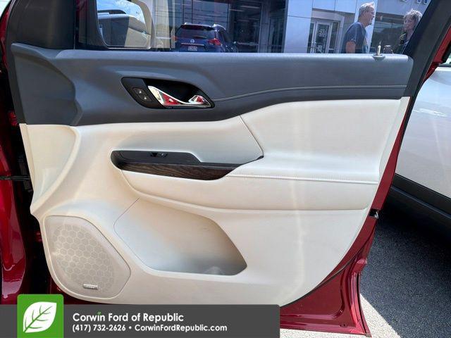 2021 GMC Acadia FWD Denali