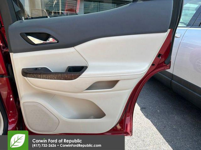 2021 GMC Acadia FWD Denali