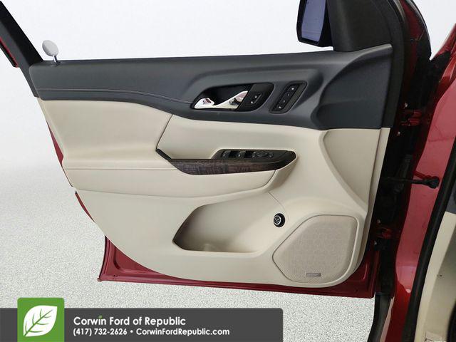 2021 GMC Acadia FWD Denali