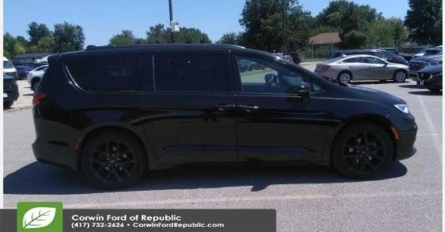 2025 Chrysler Pacifica Limited