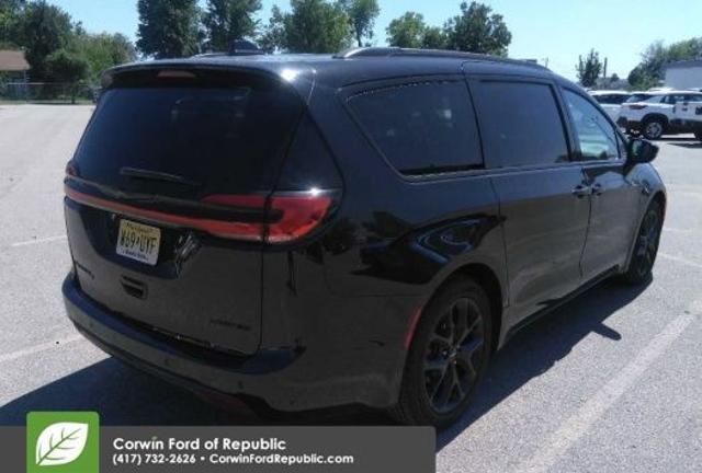 2025 Chrysler Pacifica Limited