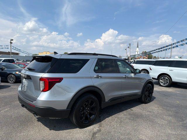 2024 Ford Explorer ST-Line