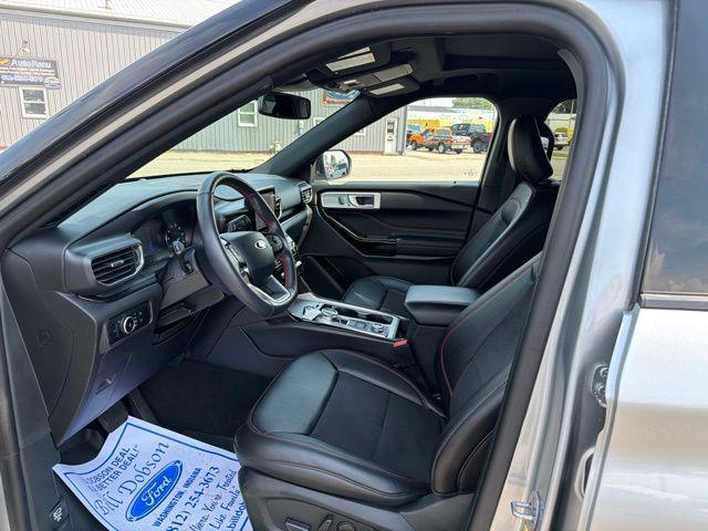 2024 Ford Explorer ST-Line