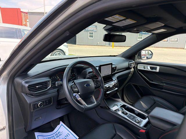 2024 Ford Explorer ST-Line