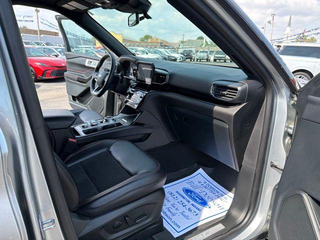 2024 Ford Explorer ST-Line