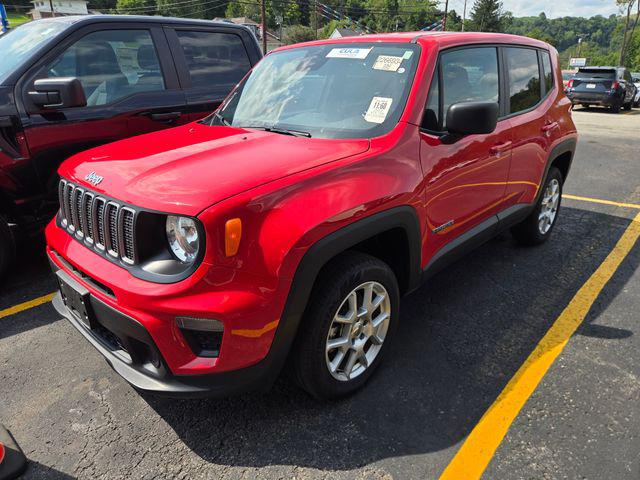 2023 Jeep Renegade Latitude 4x4 for sale in PLEASANT VLY, WV