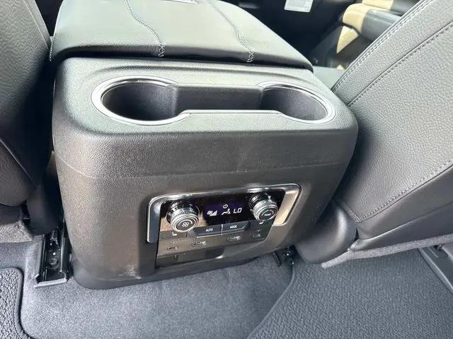 2026 GMC Yukon 4WD Denali
