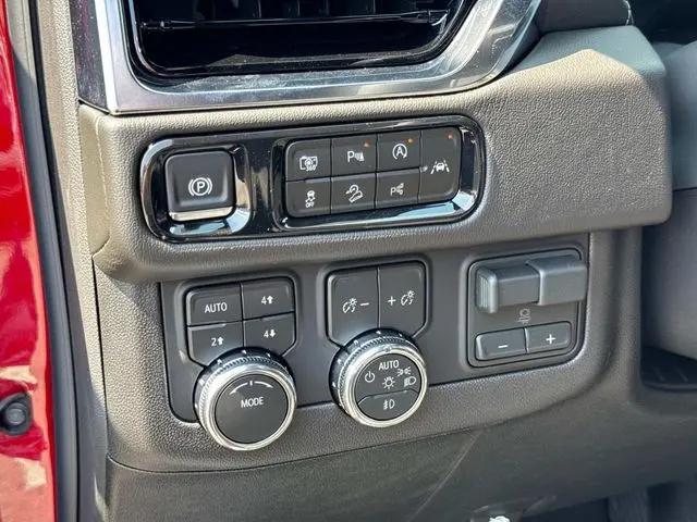 2026 GMC Yukon 4WD Denali