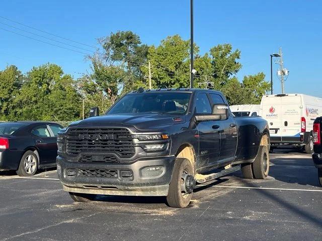 2025 Ram 3500 Big Horn Crew Cab 4x4 8 Box