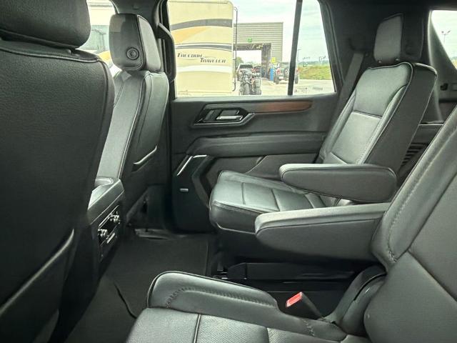 2025 GMC Yukon 4WD Denali