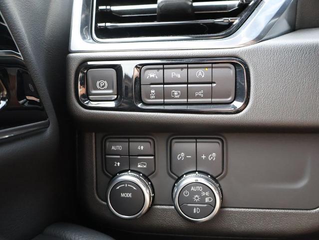 2025 GMC Yukon 4WD Denali