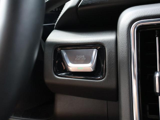 2025 GMC Yukon 4WD Denali