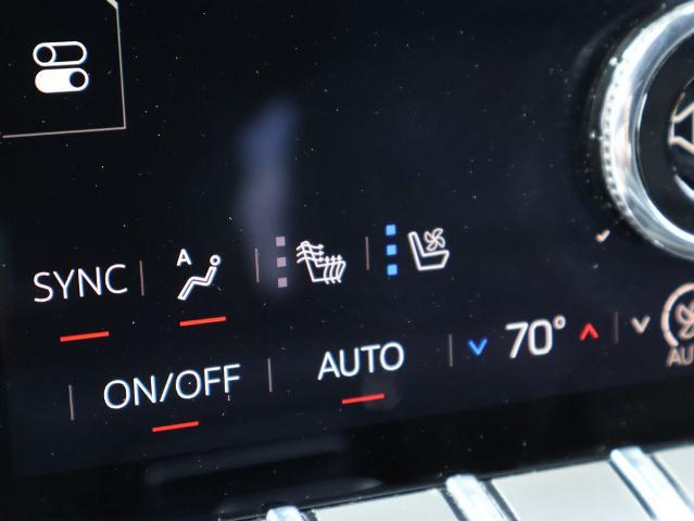 2025 GMC Yukon 4WD Denali