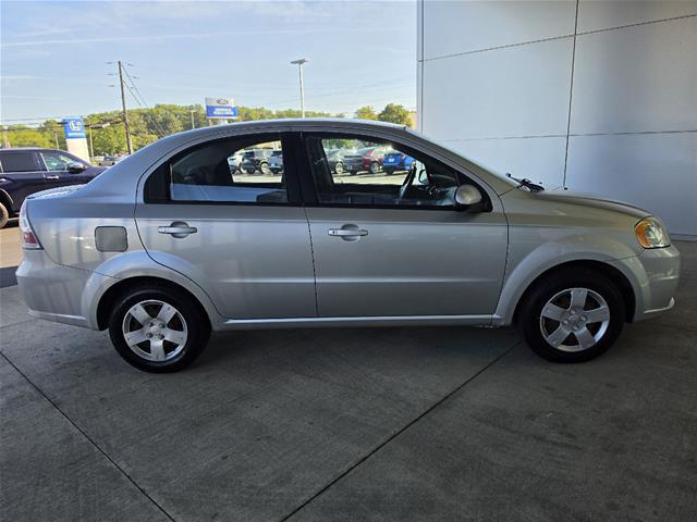 2011 Chevrolet Aveo 1LT