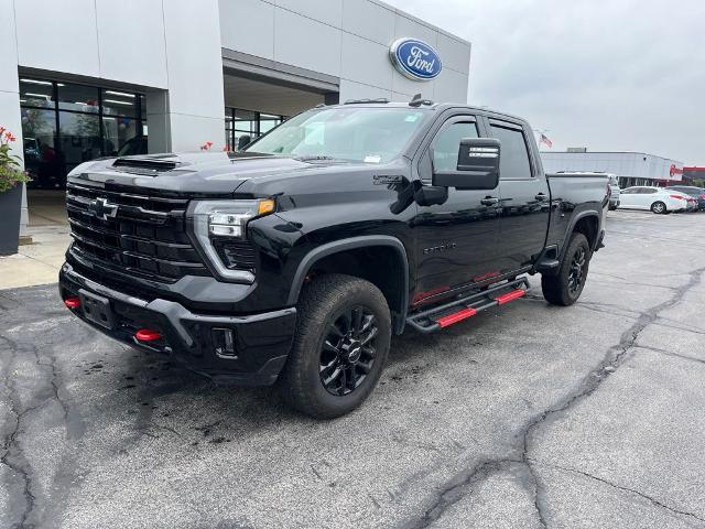 2025 Chevrolet Silverado 2500HD 4WD Crew Cab Standard Bed LT for sale in WILLOWBROOK, IL