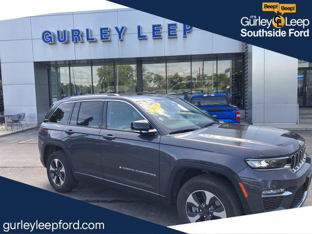 2023 Jeep Grand Cherokee Base for sale in South Bend, IN