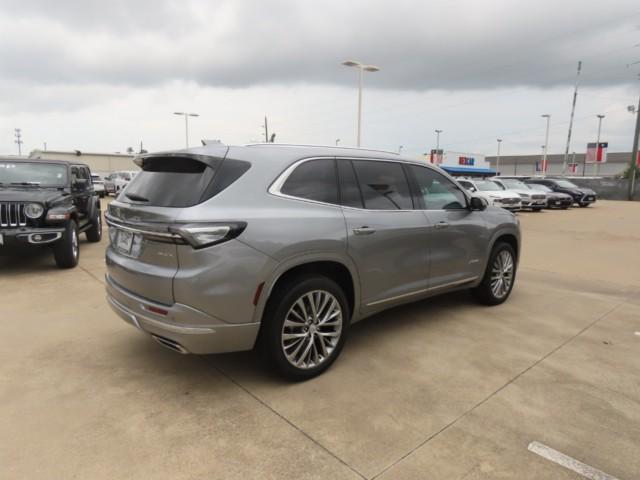 2025 Buick Enclave Avenir FWD