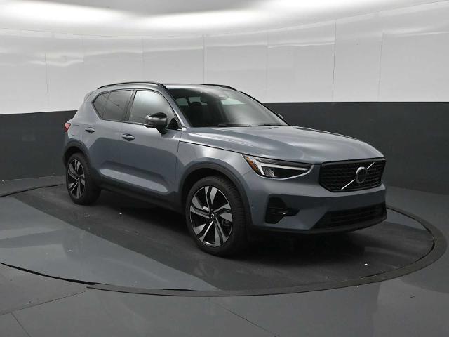 2023 Volvo XC40 B5 Plus Dark Theme for sale in Front Royal, VA