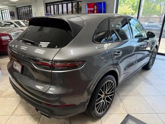 2019 Porsche Cayenne Cayenne