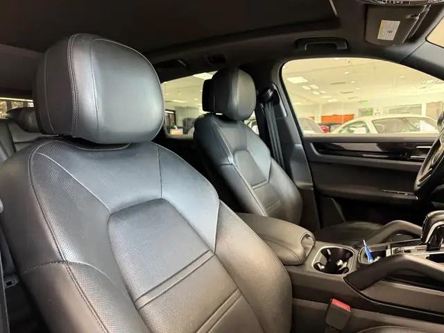 2019 Porsche Cayenne Cayenne