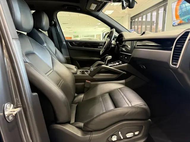 2019 Porsche Cayenne Cayenne