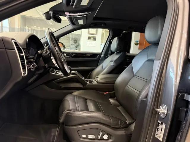 2019 Porsche Cayenne Cayenne