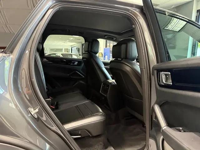 2019 Porsche Cayenne Cayenne