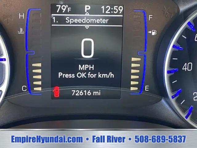 2023 Chrysler Voyager LX