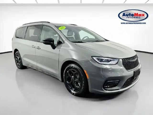 2025 Chrysler Pacifica Hybrid Premiuim S Appearance Package for sale in Framingham, MA