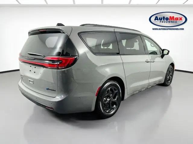 2025 Chrysler Pacifica Hybrid Premiuim S Appearance Package