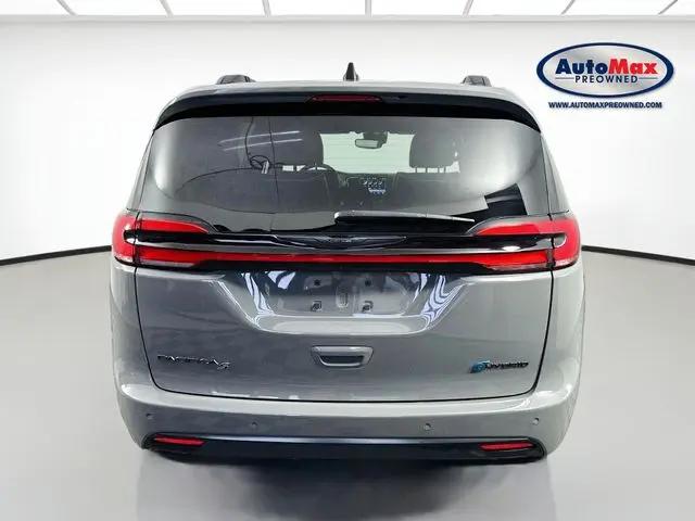2025 Chrysler Pacifica Hybrid Premiuim S Appearance Package