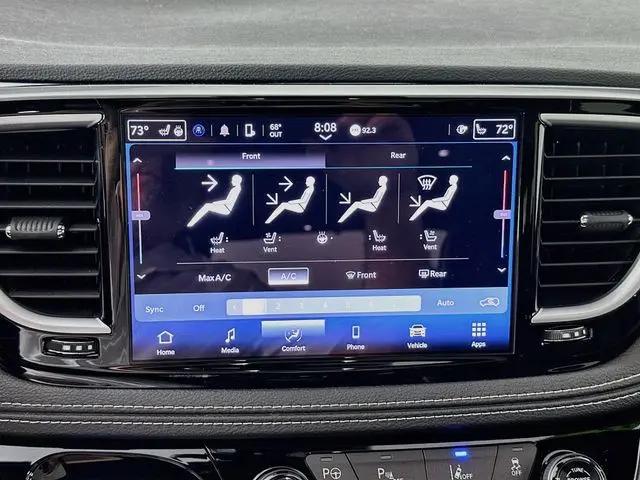 2025 Chrysler Pacifica Hybrid Premiuim S Appearance Package