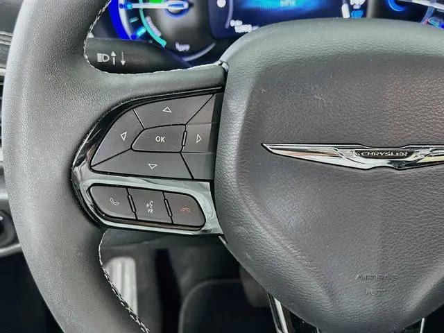 2025 Chrysler Pacifica Hybrid Premiuim S Appearance Package